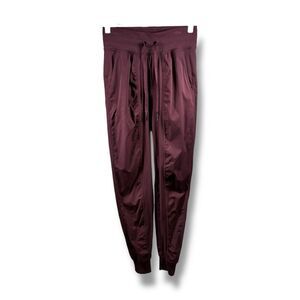 Lululemon Dance Studio Joggers Full Length in Garnet Size 2